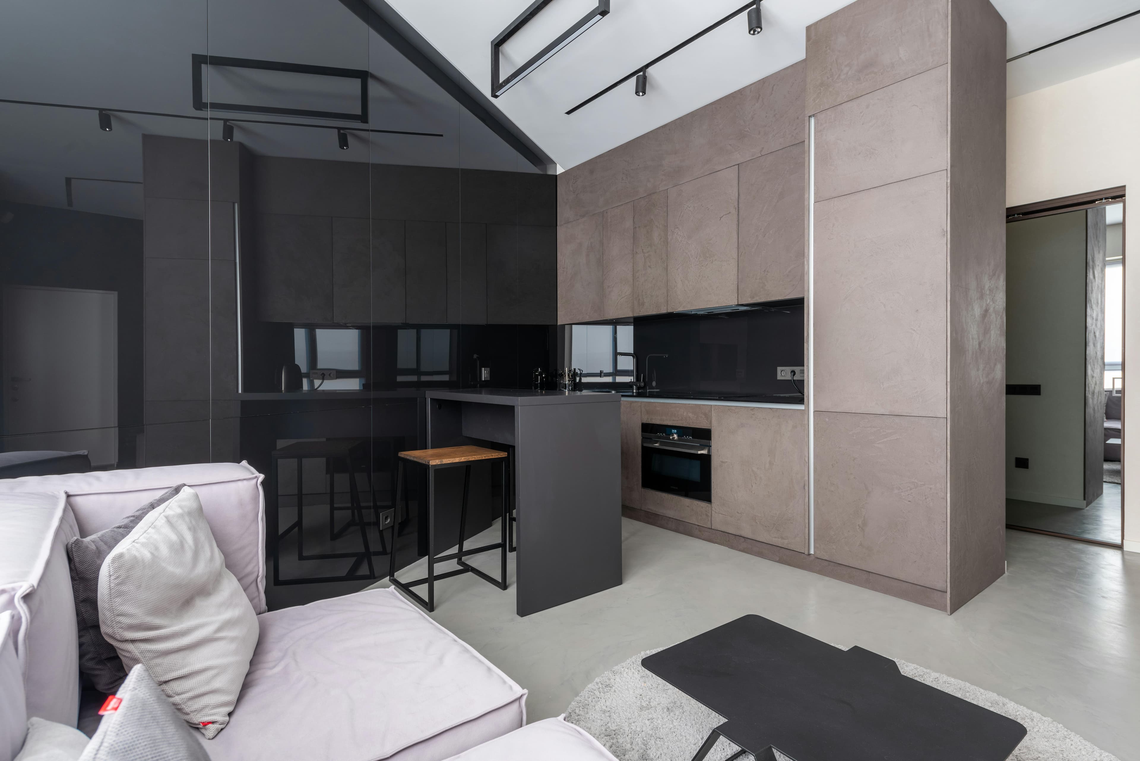 Library lounge overlooking the surrounding canopy